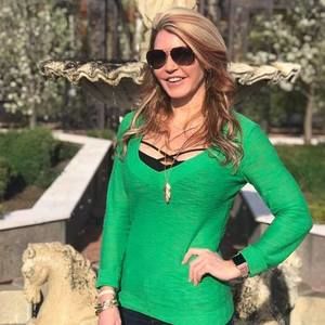 Meet your Posher, Corinn